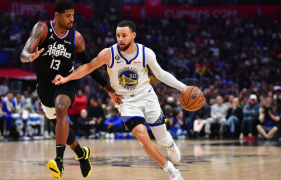 库里50+6 小卡30+8 乔治24+7 勇士126-134不敌快船遭遇客场9连败 库里50+6 小卡30+8 乔治24+7 勇士126-134不敌快船遭遇客场9连败