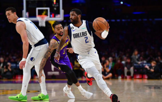 欧文38+6+6 克莱伯压哨三分绝杀 浓眉26+10 独行侠111-110险胜湖人 欧文38+6+6 克莱伯压哨三分绝杀 浓眉26+10 独行侠111-110险胜湖人