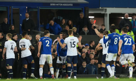 英超-热刺1-1战平埃弗顿 凯恩点射基恩世界波绝平杜库雷小卢卡斯染红 英超-热刺1-1战平埃弗顿 凯恩点射基恩世界波绝平杜库雷小卢卡斯染红