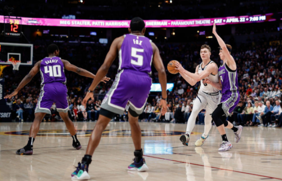 小萨14+9约老师缺阵 国王95-109不敌掘金首轮将对阵勇士 小萨14+9约老师缺阵 国王95-109不敌掘金首轮将对阵勇士