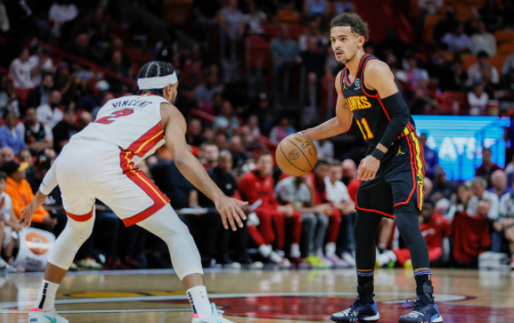 附加赛-特雷-杨25+8+7 卡佩拉21板 洛瑞33+5 老鹰116-105灭热火 附加赛-特雷-杨25+8+7 卡佩拉21板 洛瑞33+5 老鹰116-105灭热火