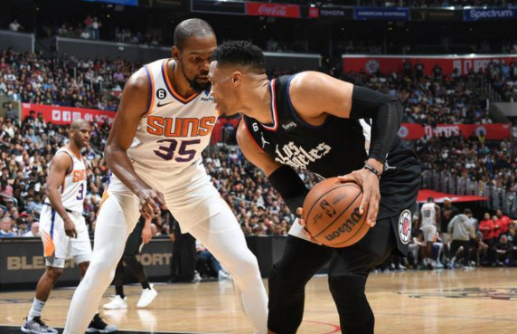 KD31+11+6太阳112-100击沉快船3-1 布克30+9+7威少37+6 KD31+11+6太阳112-100击沉快船3-1 布克30+9+7威少37+6