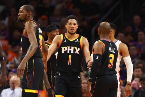 布克47+8+10 KD31分 鲍威尔27分 太阳136-130再胜4-1淘汰快船 布克47+8+10 KD31分 鲍威尔27分 太阳136-130再胜4-1淘汰快船