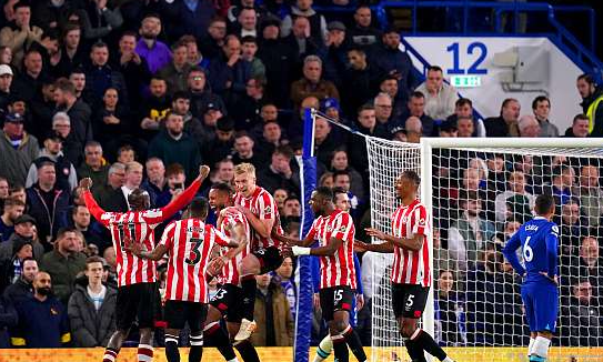 英超-切尔西主场0-2不敌布伦特福德 蓝军各项赛事遭遇五连败 英超-切尔西主场0-2不敌布伦特福德 蓝军各项赛事遭遇五连败