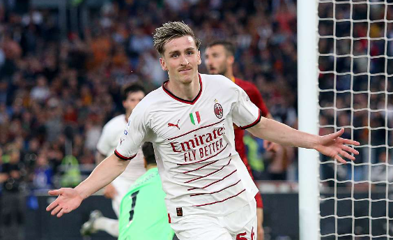 意甲-罗马主场1-1闷平AC米兰 亚伯拉罕补时破门萨56绝平 意甲-罗马主场1-1闷平AC米兰 亚伯拉罕补时破门萨56绝平