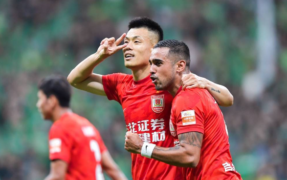 中超-进球大战!德索萨两球姜祥佑送绝杀 国安4-3亚泰 中超-进球大战!德索萨两球姜祥佑送绝杀 国安4-3亚泰