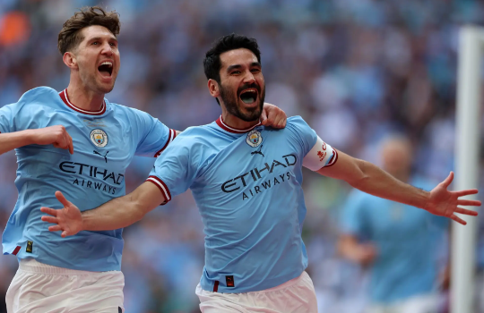 足总杯-曼城2-1击败曼联夺足总杯,京多安凌空梅开二度 足总杯-曼城2-1击败曼联夺足总杯,京多安凌空梅开二度