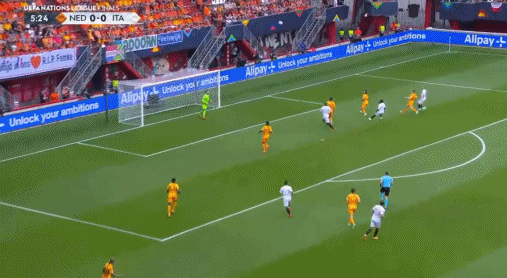 1687101440492834.gif 2.gif