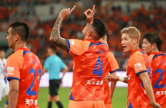 中超-贾德松费莱尼建功 泰山3-0申花11轮不败 中超-贾德松费莱尼建功 泰山3-0申花11轮不败