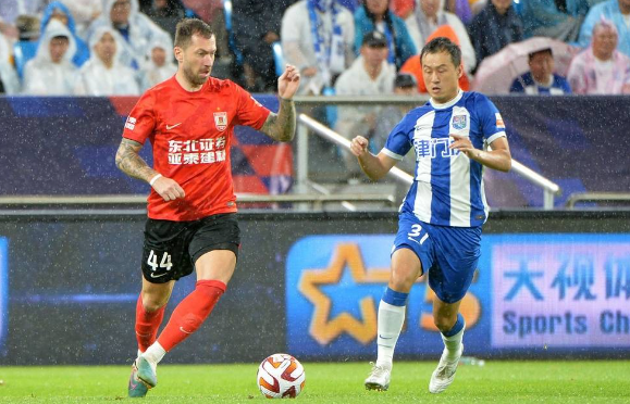 中超-王秋明贝里奇罗萨均失良机 津门虎0-0亚泰 中超-王秋明贝里奇罗萨均失良机 津门虎0-0亚泰