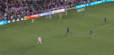 1691036272607673.gif 04.gif