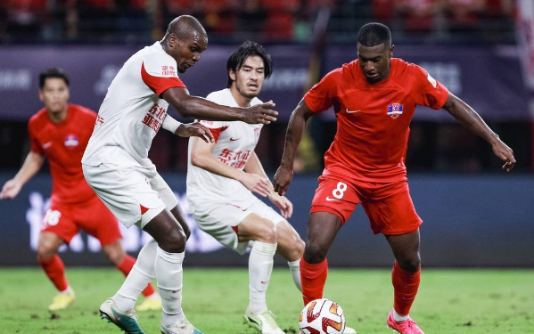 中超-梅州客家4-2亚泰主场4连胜 罗德里格传射 中超-梅州客家4-2亚泰主场4连胜 罗德里格传射