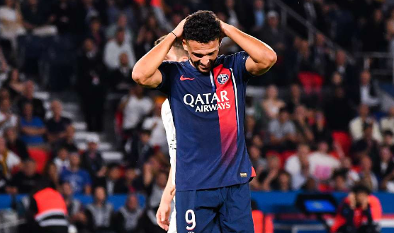 法甲-巴黎0-0闷平洛里昂 姆巴佩看台观战攻击群哑火 法甲-巴黎0-0闷平洛里昂 姆巴佩看台观战攻击群哑火