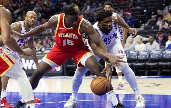 恩比德21分哈登缺战 特雷-杨19+10老鹰106-120不敌76人 恩比德21分哈登缺战 特雷-杨19+10老鹰106-120不敌76人