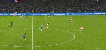 1697914250298942.gif 02.gif