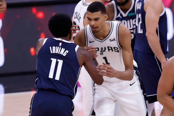 东契奇33+14+10 欧文22+6 文班首秀15+5 独行侠126-119力克马刺 东契奇33+14+10 欧文22+6 文班首秀15+5 独行侠126-119力克马刺