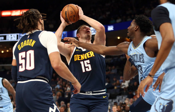 约基奇22+12+7+9失误 穆雷22+5 罗斯16分 掘金108-104力克灰熊 约基奇22+12+7+9失误 穆雷22+5 罗斯16分 掘金108-104力克灰熊