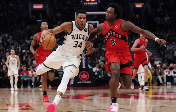 字母哥空砍16分利拉德15+6 雄鹿客场111-130惨败猛龙 字母哥空砍16分利拉德15+6 雄鹿客场111-130惨败猛龙