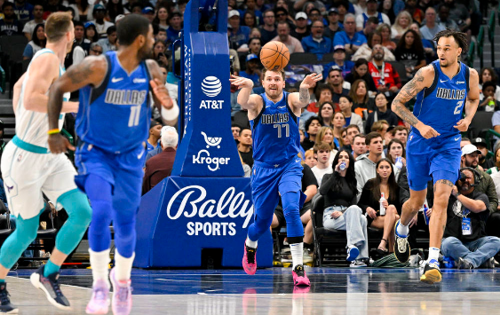 东契奇准三双欧文18+10 三球三双黄蜂118-124不敌独行侠 东契奇准三双欧文18+10 三球三双黄蜂118-124不敌独行侠