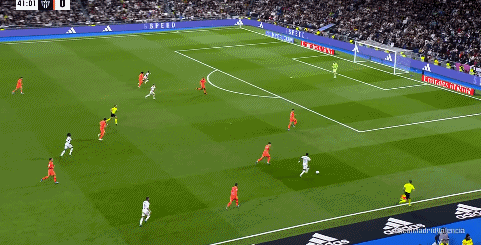 1699748199293418.gif 02.gif