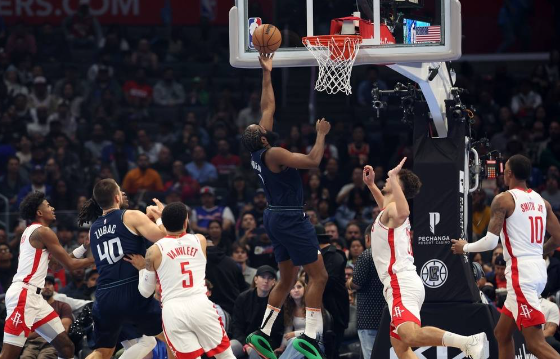 哈登24+9+7+准绝杀 快船3人破20分以106-100终结火箭6连胜 哈登24+9+7+准绝杀 快船3人破20分以106-100终结火箭6连胜