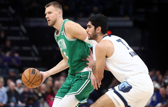 波神砍26+8献关键扣篮 凯尔特人客场102-1100险胜灰熊 波神砍26+8献关键扣篮 凯尔特人客场102-1100险胜灰熊