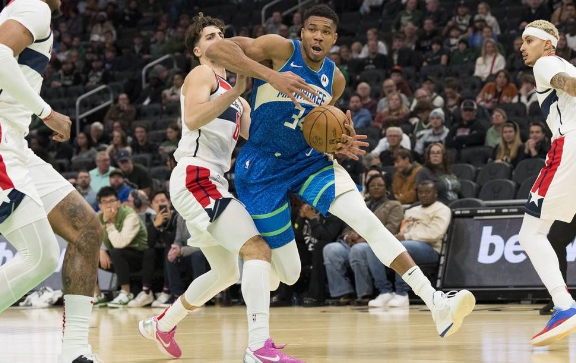 大洛17中14砍39+5 字母哥31+9 雄鹿131-128送奇才8连败 大洛17中14砍39+5 字母哥31+9 雄鹿131-128送奇才8连败