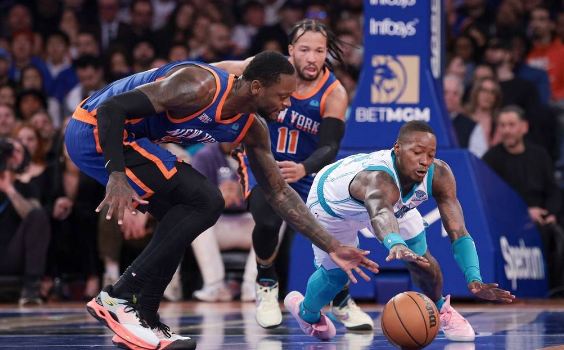 兰德尔25+20三球缺阵 奎克利23分尼克斯115-91胜黄蜂 兰德尔25+20三球缺阵 奎克利23分尼克斯115-91胜黄蜂