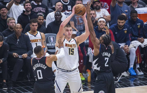 哈登20+11 卡椒合砍42分 约基奇32中9&22+15+10 快船111-102复仇掘金 哈登20+11 卡椒合砍42分 约基奇32中9&22+15+10 快船111-102复仇掘金