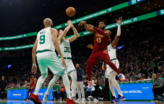 双探花合砍49分米切尔31分难救主 绿军116-107力擒骑士迎3连胜 双探花合砍49分米切尔31分难救主 绿军116-107力擒骑士迎3连胜