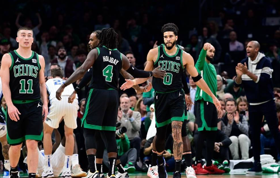 塔图姆30分普理查德21+5 凯尔特人128-109力擒魔术迎4连胜 塔图姆30分普理查德21+5 凯尔特人128-109力擒魔术迎4连胜