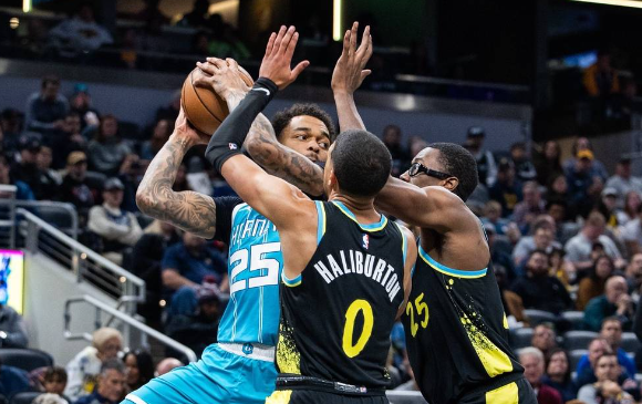 希尔德25分 哈利伯顿19+13 罗齐尔25+9+7 步行者144-113大胜黄蜂 希尔德25分 哈利伯顿19+13 罗齐尔25+9+7 步行者144-113大胜黄蜂