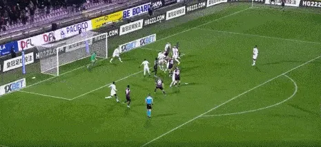 1703290330691986.gif 02.gif