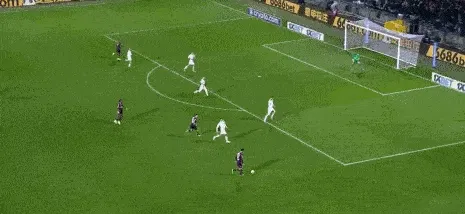 1703290336995704.gif 03.gif