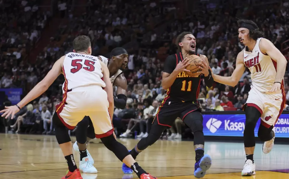 希罗30+7 阿德巴约18+11+6 特雷-杨30+13 热火122-113力擒老鹰 希罗30+7 阿德巴约18+11+6 特雷-杨30+13 热火122-113力擒老鹰