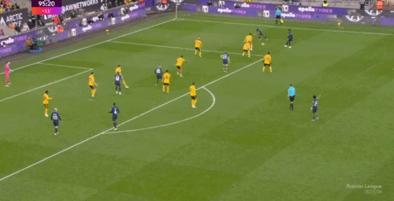 1703430630915812.gif 4.gif