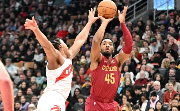 猛龙124-121险胜骑士 西卡36分 巴雷特首秀19+9 米切尔26+7+7 猛龙124-121险胜骑士 西卡36分 巴雷特首秀19+9 米切尔26+7+7