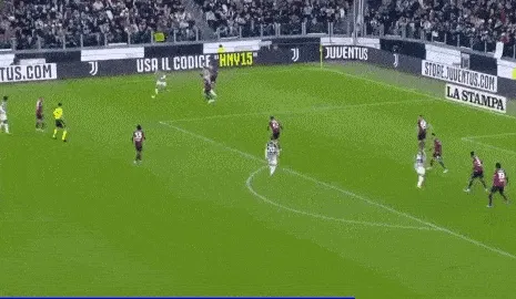 1704414550400703.gif 02.gif