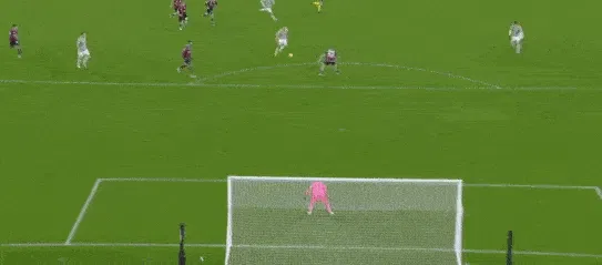 1704414580169529.gif 05.gif