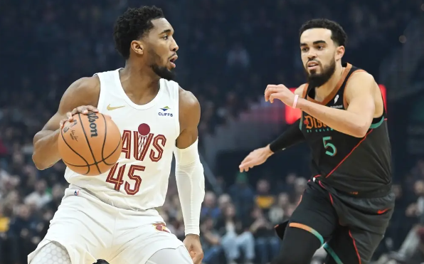 米切尔26分 普尔4中0 库兹马9分7失误 骑士114-90大胜奇才 米切尔26分 普尔4中0 库兹马9分7失误 骑士114-90大胜奇才