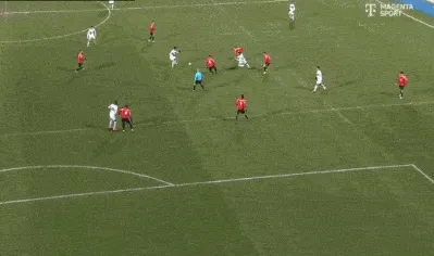 1704671852546712.gif 05.gif