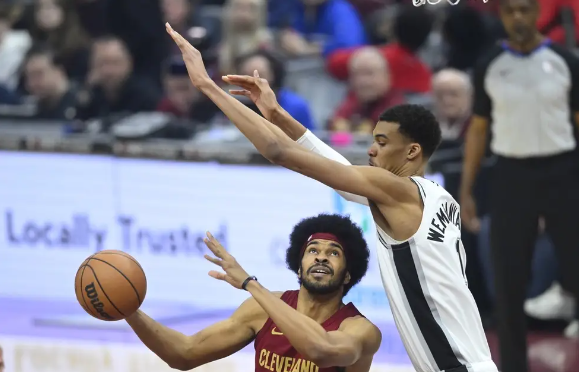 米切尔17+9 阿伦29+16 文班24+10+5帽 骑士117-115送马刺5连败 米切尔17+9 阿伦29+16 文班24+10+5帽 骑士117-115送马刺5连败