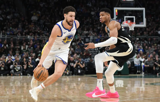 字母哥33+8库里缺阵 利拉德27分雄鹿129-118力克勇士 字母哥33+8库里缺阵 利拉德27分雄鹿129-118力克勇士