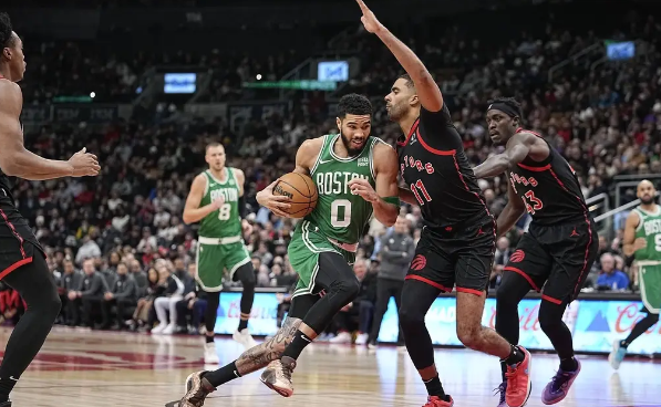 绿军105-96横扫猛龙 塔图姆19+14+6 霍勒迪22+6+7 巴雷特24+9 