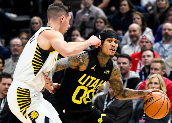 马尔卡宁32+10 塞克斯顿30分 哈利伯顿缺战 爵士132-105大胜步行者 马尔卡宁32+10 塞克斯顿30分 哈利伯顿缺战 爵士132-105大胜步行者