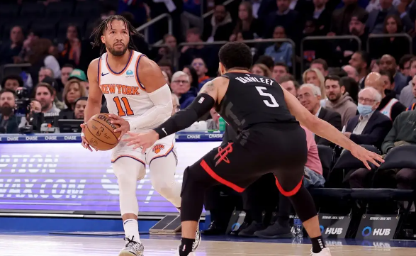 兰德尔31+8 布伦森30+7 范弗里特24+12 尼克斯109-94送火箭3连败 兰德尔31+8 布伦森30+7 范弗里特24+12 尼克斯109-94送火箭3连败