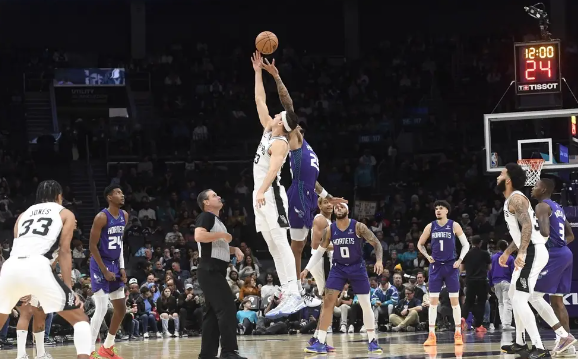 鲍尔28+8 米勒24+9 凯尔登25分 黄蜂124-120力克马刺 鲍尔28+8 米勒24+9 凯尔登25分 黄蜂124-120力克马刺