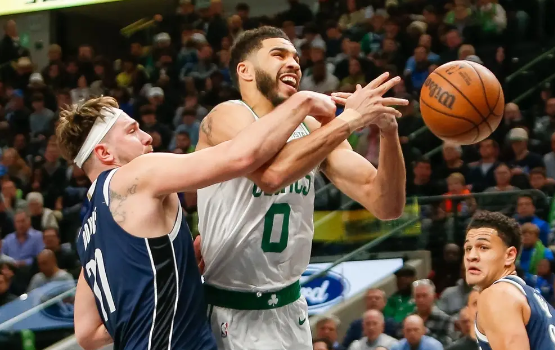 塔图姆38+11东契奇空砍大号三双 布朗35分绿军119-110胜独行侠 塔图姆38+11东契奇空砍大号三双 布朗35分绿军119-110胜独行侠