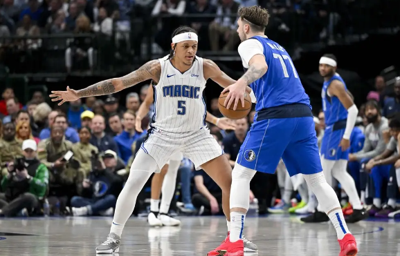 东契奇45+9+15 小哈达威36+8 班凯罗35+9+7 独行131-129侠逆转魔术 东契奇45+9+15 小哈达威36+8 班凯罗35+9+7 独行131-129侠逆转魔术