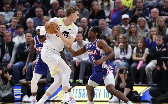 马克西狂轰生涯新高51分 马尔卡宁28+10 76人127-124险胜爵士 马克西狂轰生涯新高51分 马尔卡宁28+10 76人127-124险胜爵士